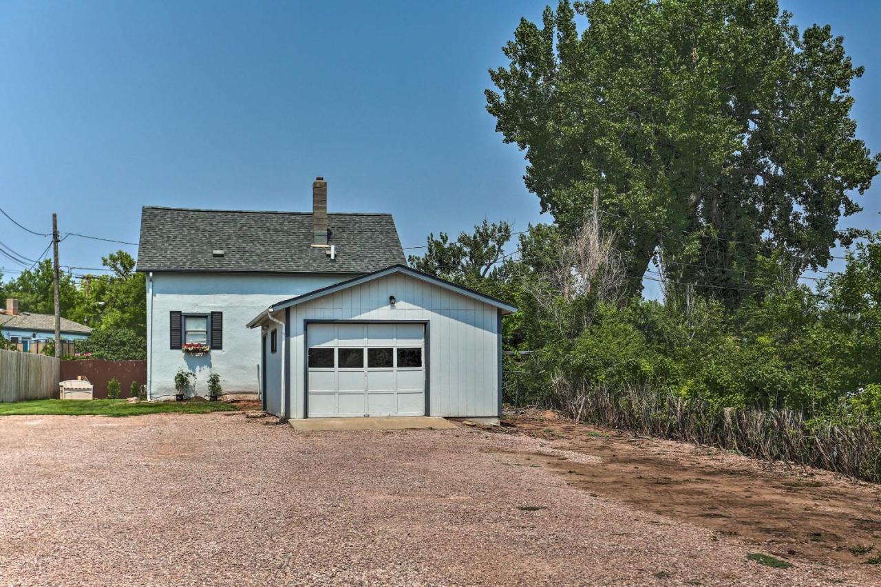 Rapid City Home With Patio By Canyon Lake Park! Exterior photo