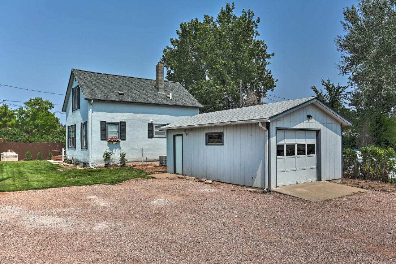 Rapid City Home With Patio By Canyon Lake Park! Exterior photo